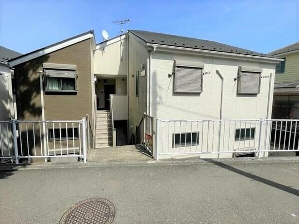 ヒルズ反町B棟の物件内観写真